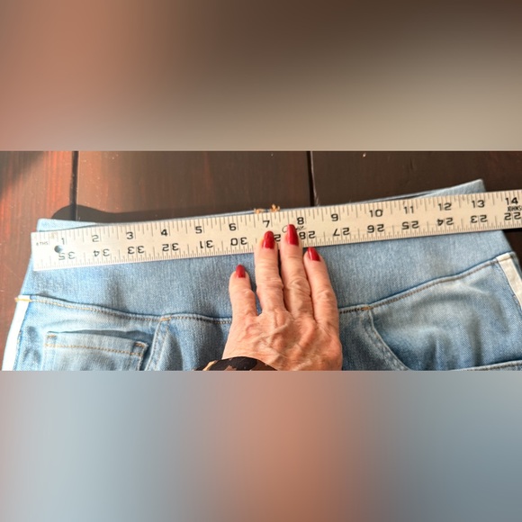 Halara Flex NWOT High Waisted Sport
Stripe Wide Leg Flow wash stretch jeans 
SM - Picture 10 of 14